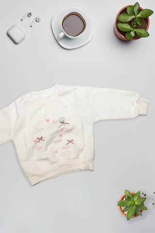 Love Heart Cream Sweatshirt